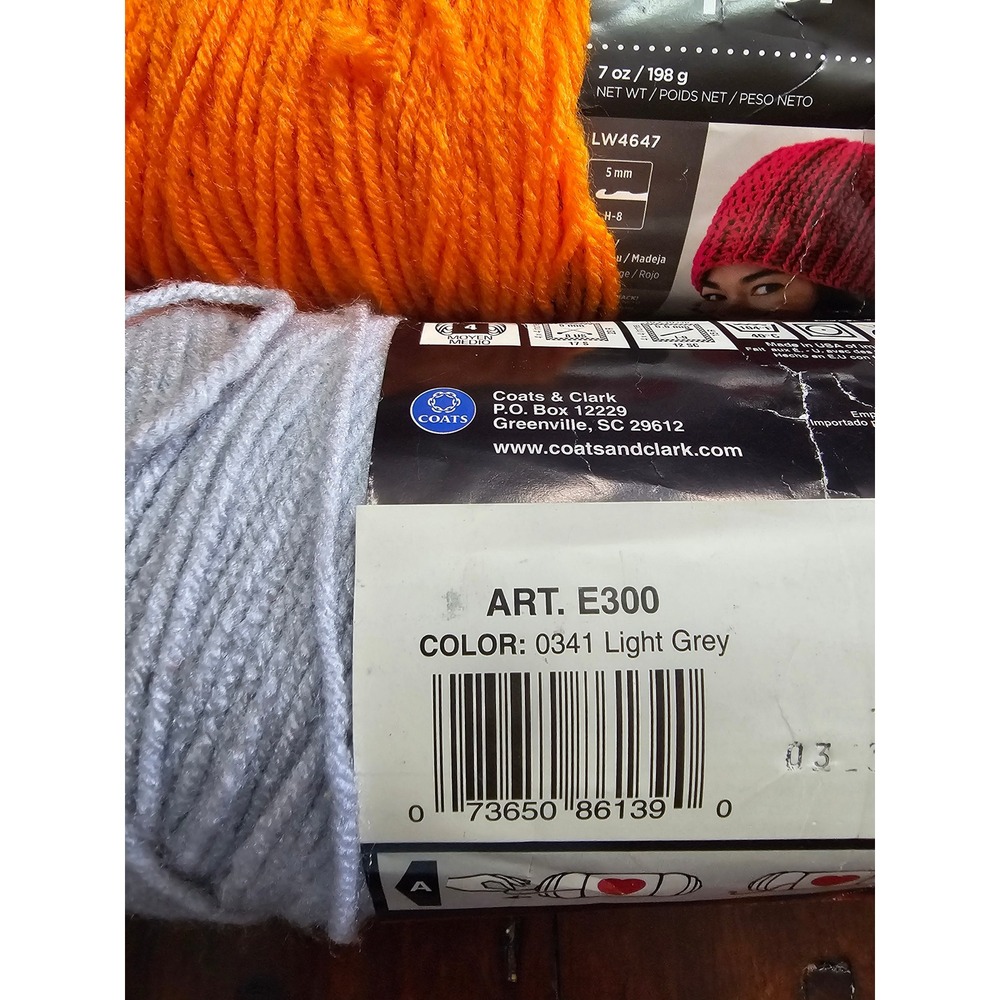 Red Heart Super Saver Yarn Lot 5 Skeins Worsted Orchid Green Pumpkin Grey E300 - Picture 4 of 7